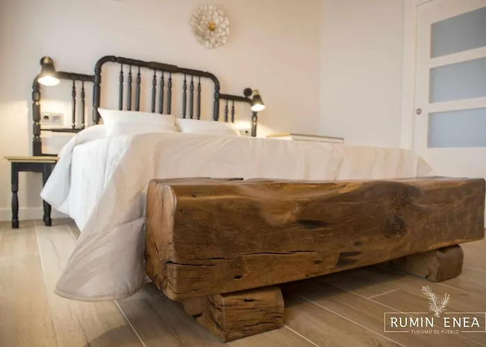 Rumin Enea - Turismo De Pueblo * Villaverde (Basque Country)